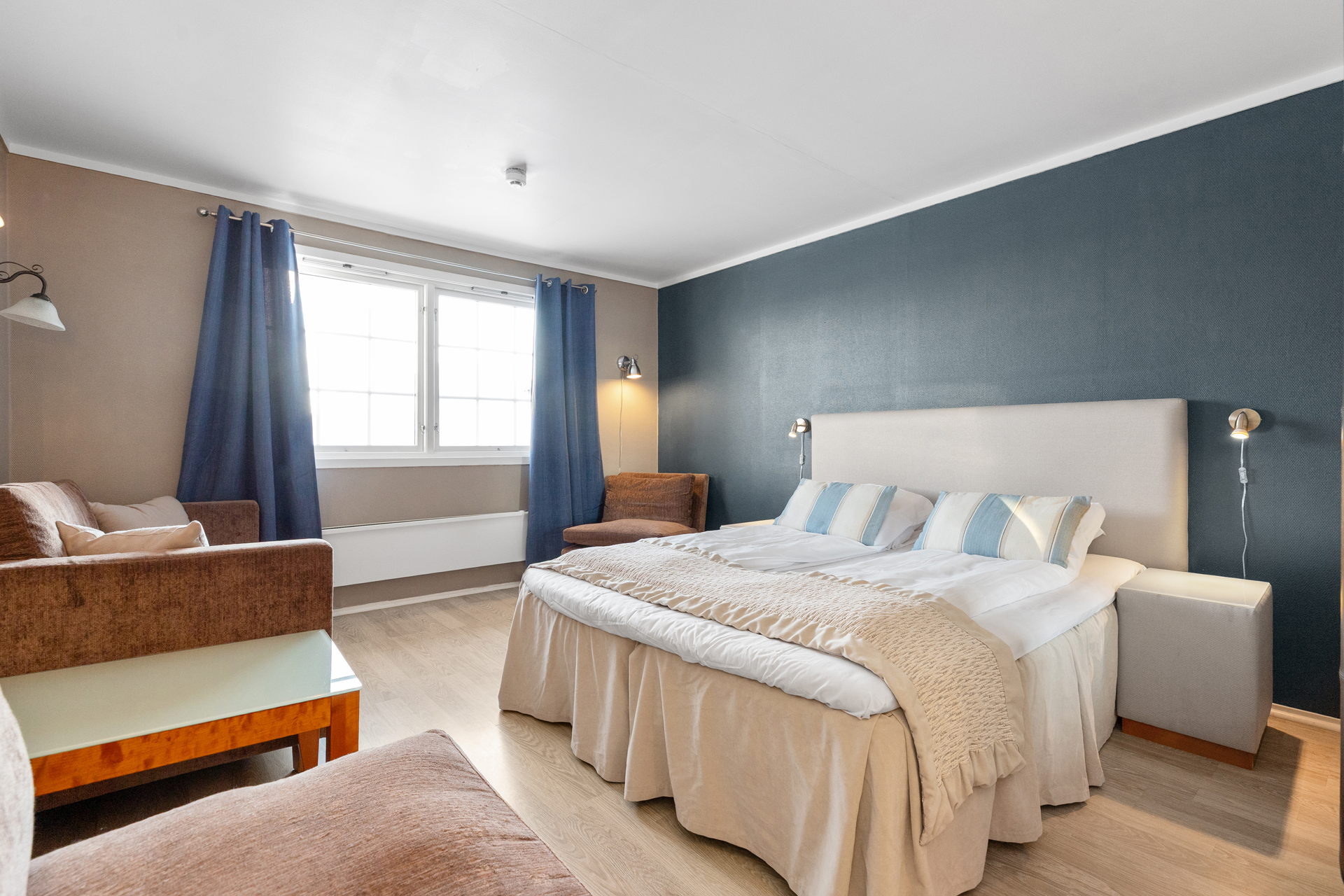 Gomobu Vaset Familierom 1